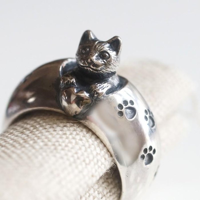 猫からの贈りものリング - 戒指 - 純銀 銀色