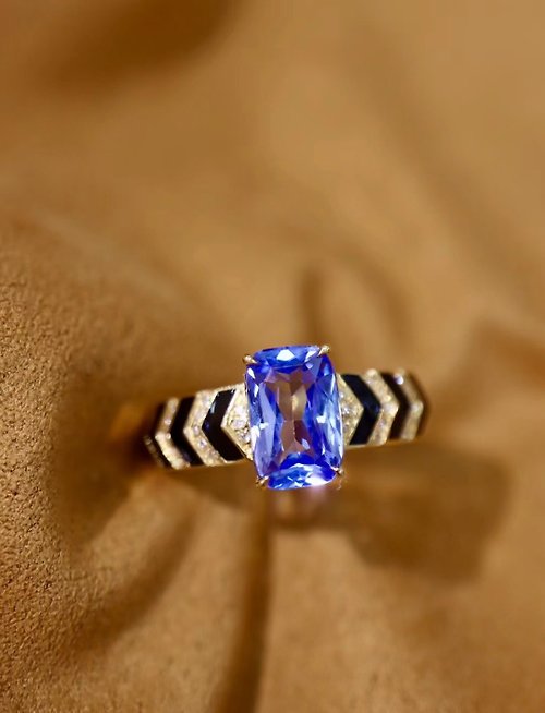 台北奧斯珠寶｜客製莫桑石、莫桑鑽、GIA鑽石、彩色寶石 台北奧斯珠寶 無燒藍寶石戒指2.54克拉