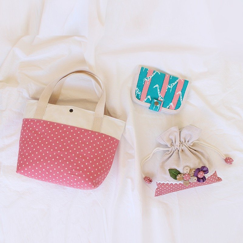 Goody Bag - Pink Flying Bag Combination - กระเป๋าถือ - ผ้าฝ้าย/ผ้าลินิน 