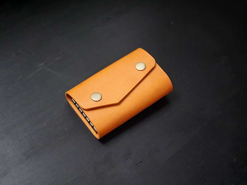 [Promotion] Genuine leather six-hole key case-camel [Friy District Carved Leather] - Keychains - Genuine Leather 