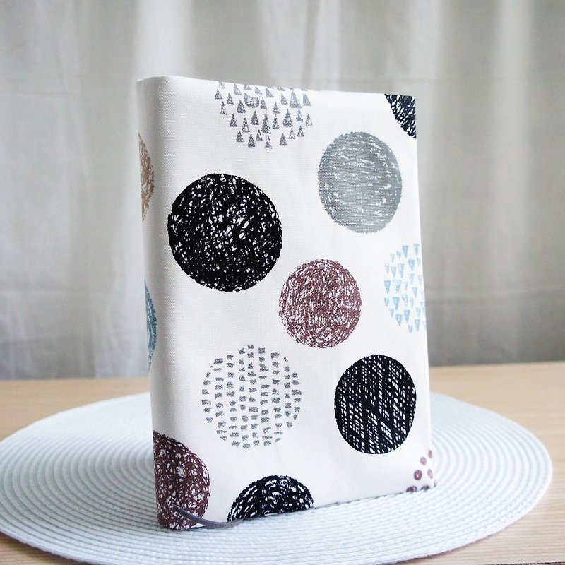 Lovely [Japan cloth order] coffee black geometric dot cloth book cover 25 open (15X21cm) double-sided available, turn around can be, thickness adjustable E - Notebooks & Journals - Cotton & Hemp Brown