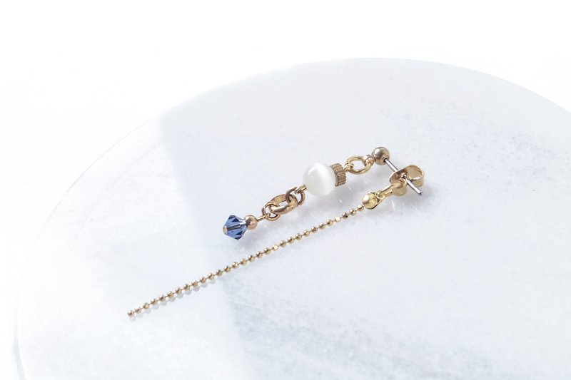 Find it / Glacier Shrine - Stone crystal Bronze earrings - Earrings & Clip-ons - Copper & Brass Blue