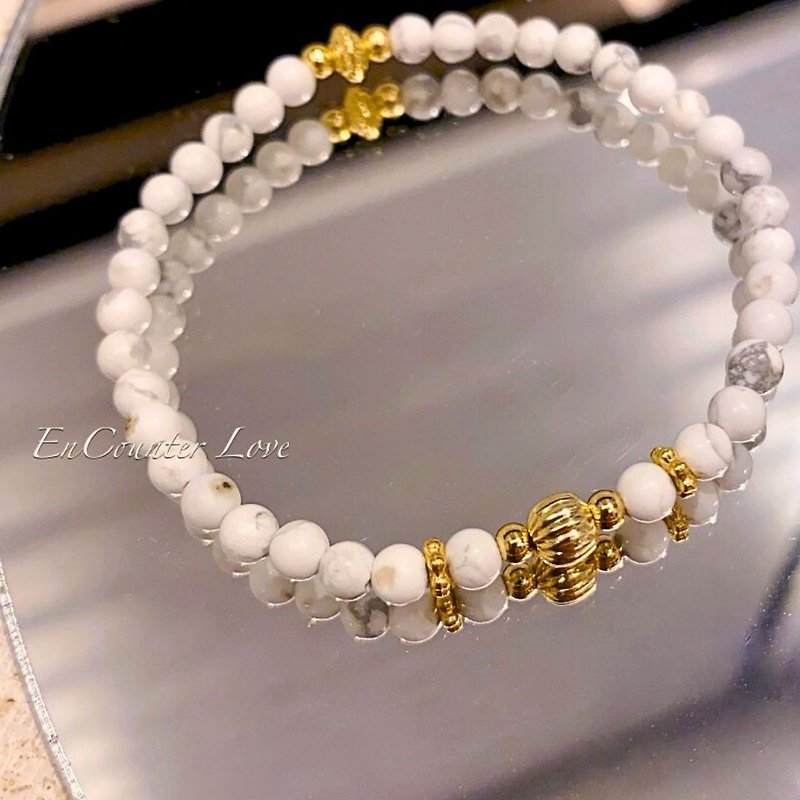 [Winter Snow] White turquoise stone wards off evil spirits and attracts wealth and prosperity - Bracelets - Crystal White