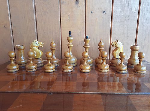 RetroRussia Soviet tournament chess set with large game board big weighted chess pieces USSR