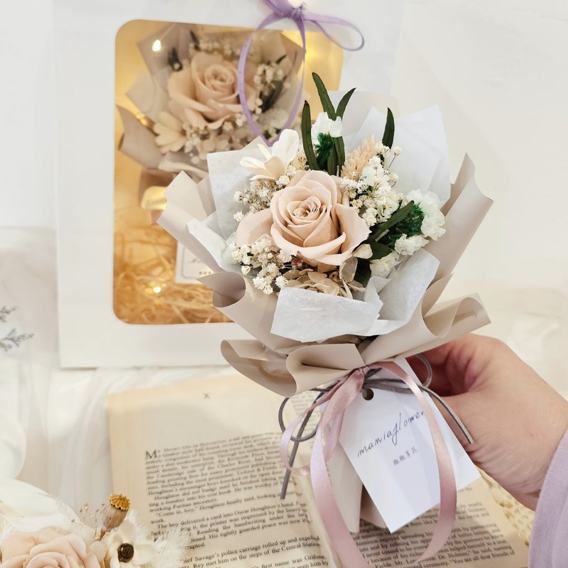 Eternal rose bouquet gift box milk tea color fast shipping ready stock - Dried Flowers & Bouquets - Plants & Flowers Khaki