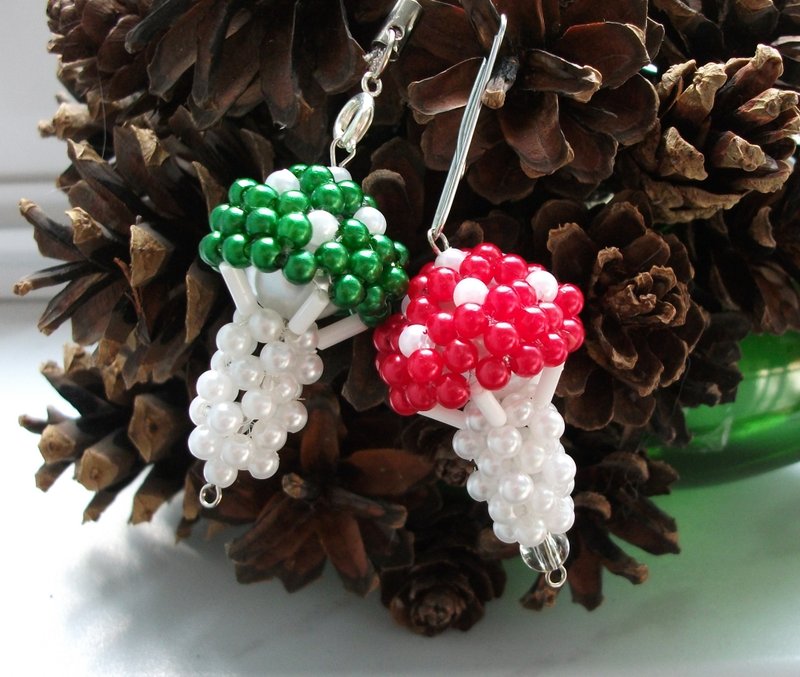 Keychain beaded fly agaric mushroom - ที่ห้อยกุญแจ - พลาสติก สีแดง