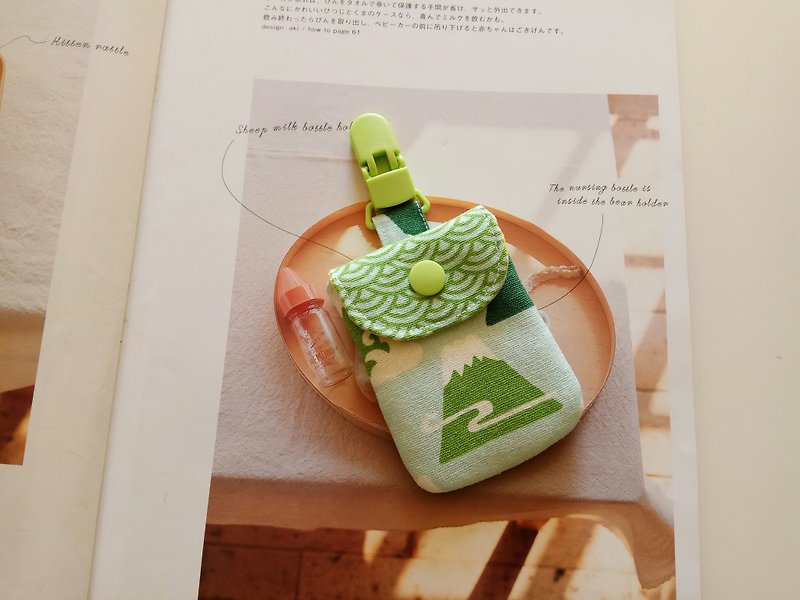 <Green> Mt.Fuji Miki presents a symbol of peace - ผ้ากันเปื้อน - ผ้าฝ้าย/ผ้าลินิน สีเขียว