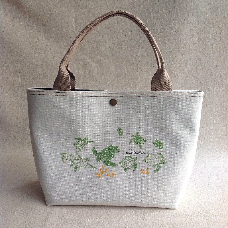 Design No.ST129 - 【Cotton Canvas】Sea Turtle Pattern Totes - Handbags & Totes - Cotton & Hemp White