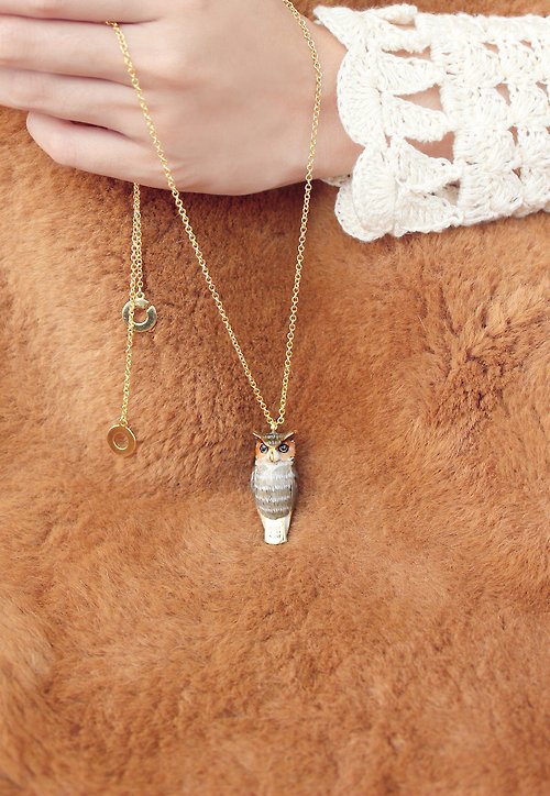 GOODAFTERNINE Merry, Great Horn Owl whistle pendent Necklace.