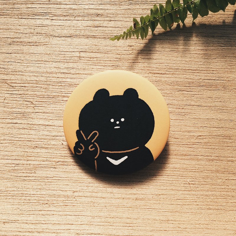 Say Yeah 胸章44mm - 台灣黑熊 - 徽章/別針 - 其他金屬 多色