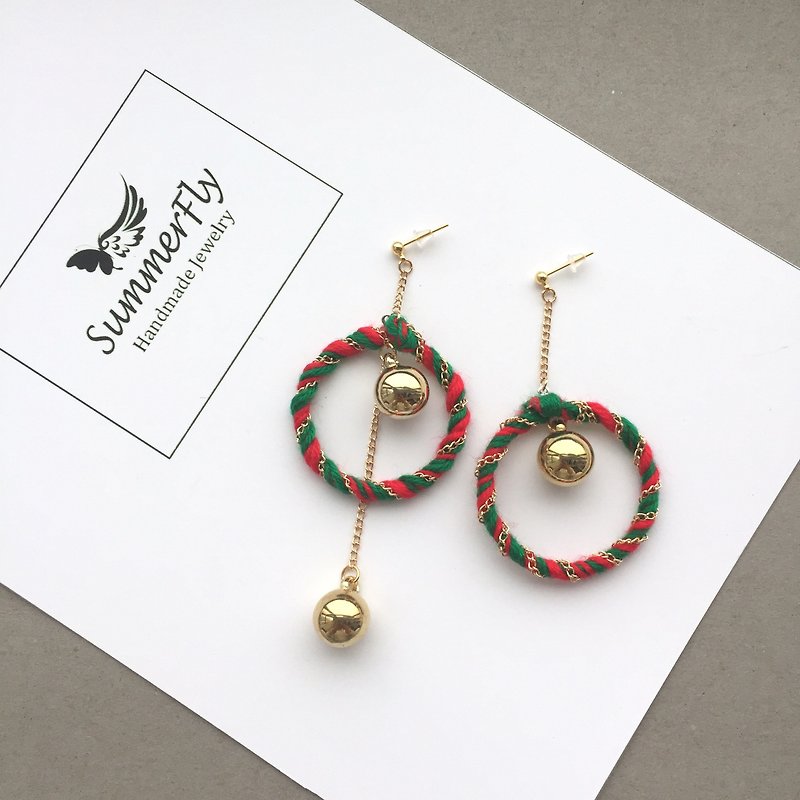 Ear clip-on can be changed! Christmas atmosphere! Golden Globe! Gold chain! Wool! Ear pins earrings ear hoop earrings - Earrings & Clip-ons - Wool Green