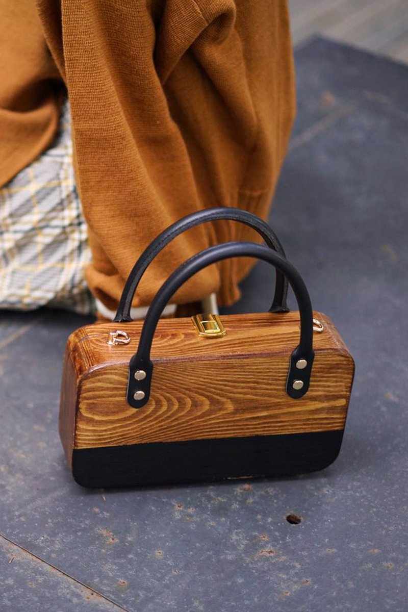 French Textured Wooden Bag Shoulder Crossbody Handbag - กระเป๋าแมสเซนเจอร์ - ไม้ สีนำ้ตาล