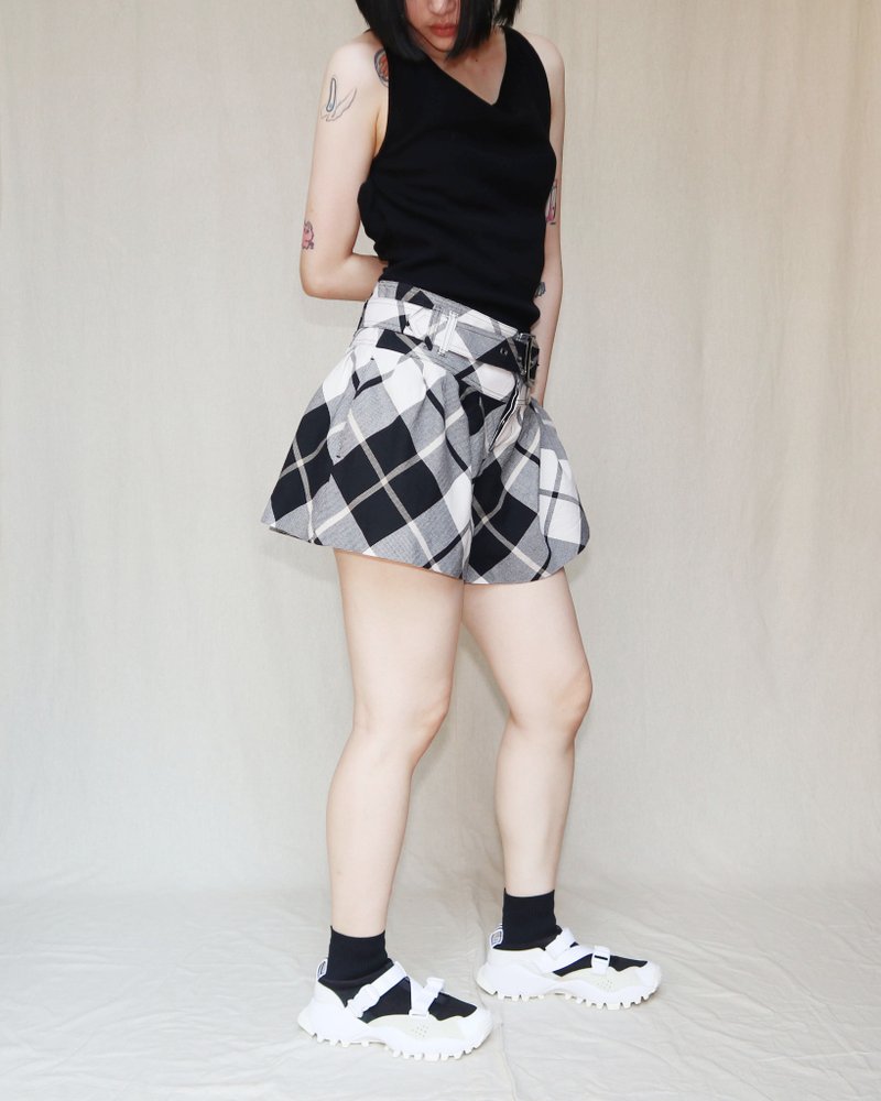 Pumpkin Vintage. BURBERRY BLUE LABEL checked hakama - กางเกงขาสั้น - ผ้าฝ้าย/ผ้าลินิน 