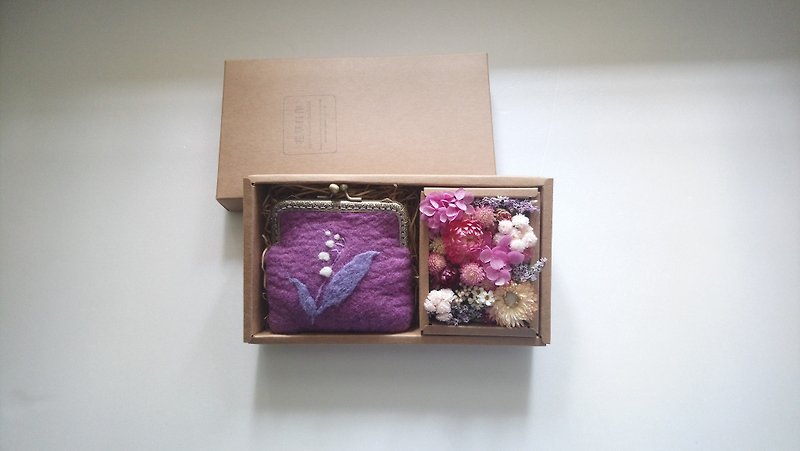 鈴蘭花羊毛乾燥花禮盒 - 長短皮夾/錢包 - 羊毛 紫色