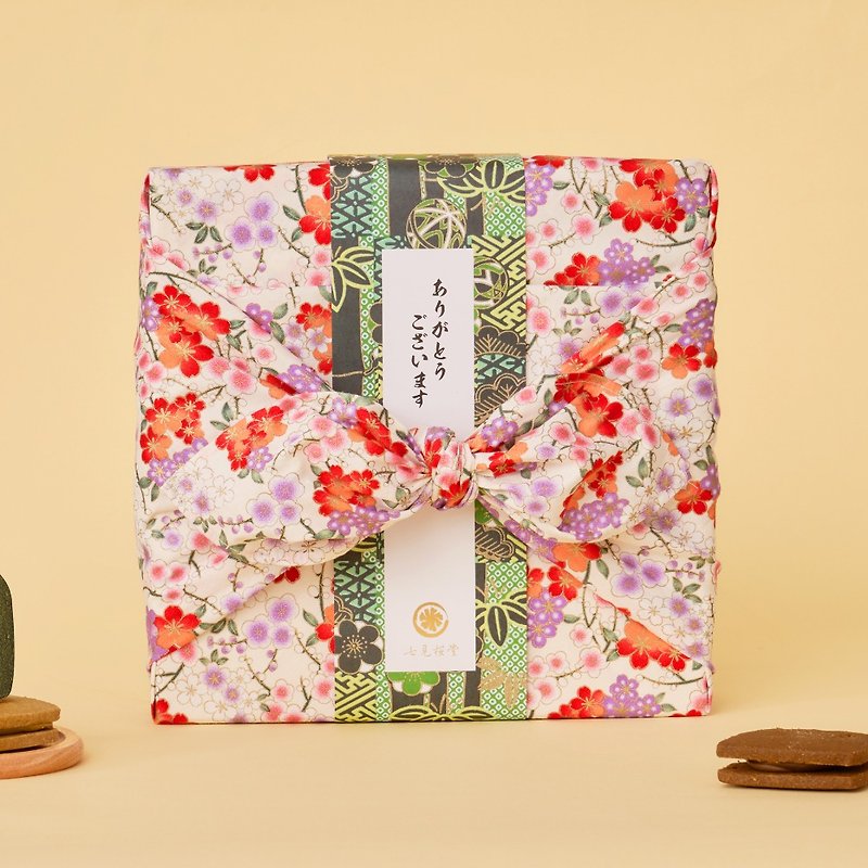 【Nanami Sakurado】Crimson Flowers See Furoshiki Comprehensive Handmade Biscuits Gift Box - Handmade Cookies - Fresh Ingredients 
