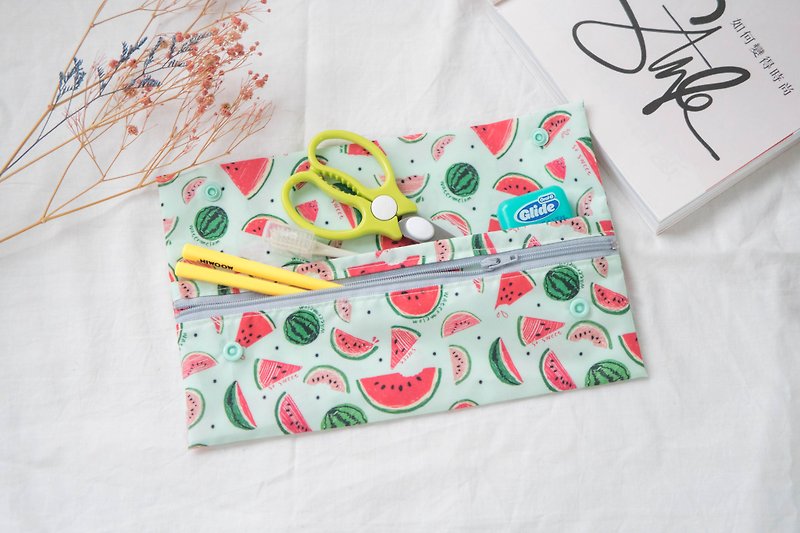 Waterproof tableware storage bag for adults and children | tableware bag | can be placed within 25 cm | summer watermelon - ตะเกียบ - วัสดุกันนำ้ สีเขียว