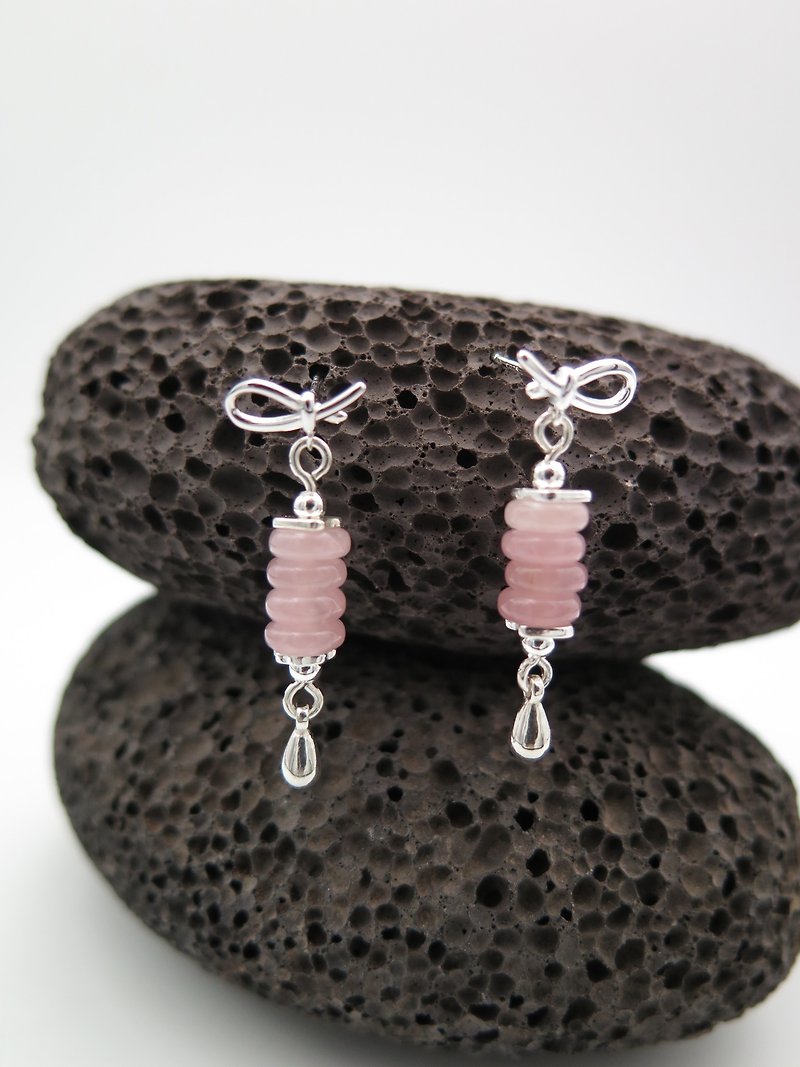 COLE COOL natural pink crystal knot earrings japanese style - Earrings & Clip-ons - Semi-Precious Stones Pink