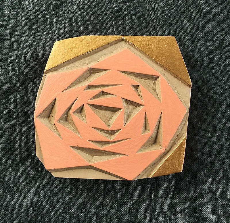 小さい木彫手鏡（rose） - 化妝掃/鏡子/梳子 - 木頭 粉紅色