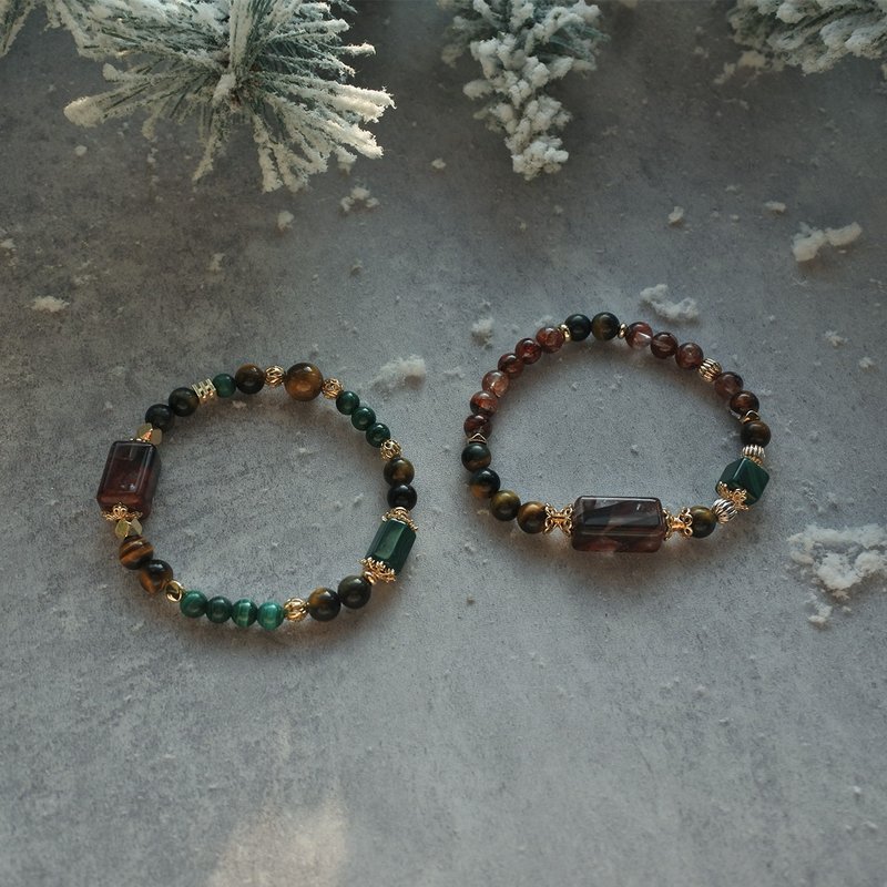 Season's Greetings :: Red Gum Flower + Stone+ Yellow Tiger Eye Bracelet - สร้อยข้อมือ - คริสตัล สีแดง