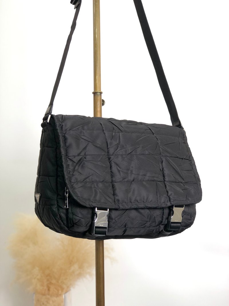 【 日本直送　名牌中古包 】PRADA プラダ ショルダーバッグ ブラック キルティング ナイロン メッセンジャー vintage ヴィンテージ 2xhgff - 側背包/斜背包 - 尼龍 黑色