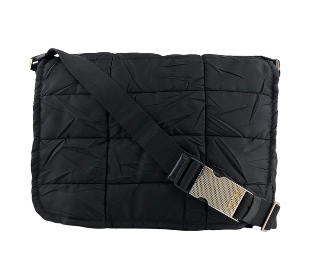 PRADA 　プラダ　メッセンジャーバッグ 美品 日本直送 名牌中古包 】PRADA プラダ ショルダーバッグ ブラック