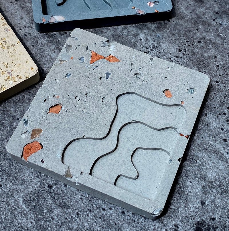 Red bricks coaster-SQ2 - Other - Cement 