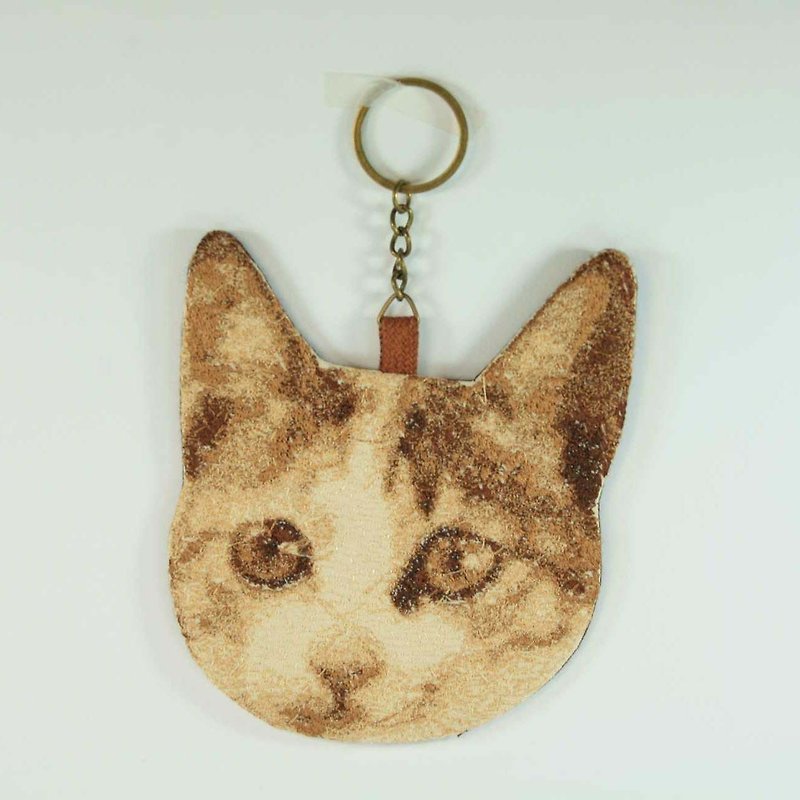 Embroidery key ring 01--cat head - ที่ห้อยกุญแจ - ผ้าฝ้าย/ผ้าลินิน สีนำ้ตาล