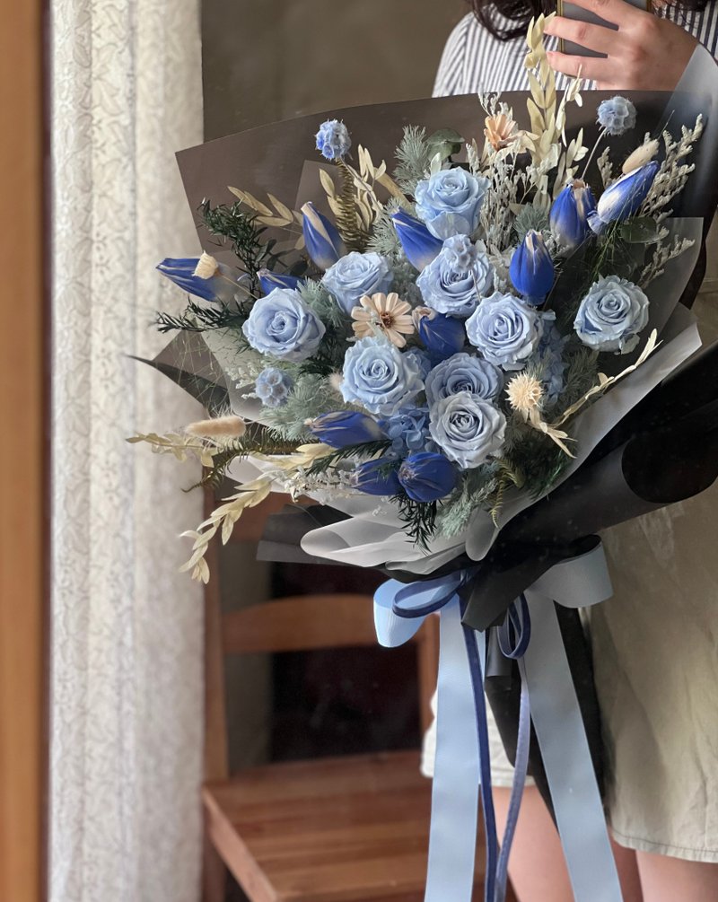 巨型永生花束 藍玫瑰永生花 藍色花束 乾燥永生花 告白花 求婚 - 乾燥花/永生花 - 植物．花 藍色