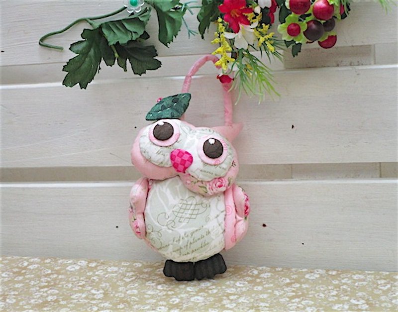 Huh! Owl charm - Charms - Cotton & Hemp Pink