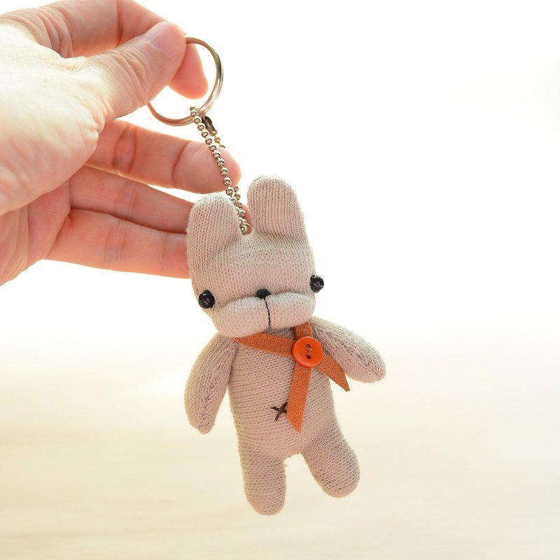 Fully hand-stitched natural style socks doll key ring ~ Xiaofadou (beige/limited creation) - Keychains - Cotton & Hemp 