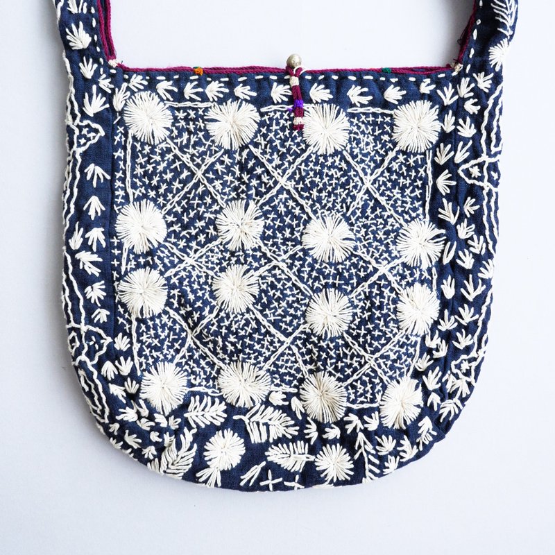Yao Sashiko Small Shoulder Bag / Blue - กระเป๋าแมสเซนเจอร์ - ผ้าฝ้าย/ผ้าลินิน 