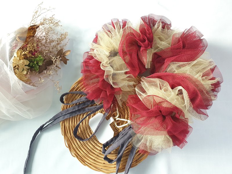 手工製作的網紗荷葉邊|附可作為手機肩背帶與吊牌夾 - 手機掛繩/背帶 - 聚酯纖維 多色