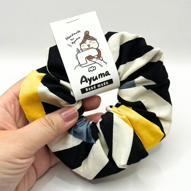 日本の幾何学ライン柄ハンドメイドヘアゴム - ヘアアクセサリー - コットン・麻 ブラック