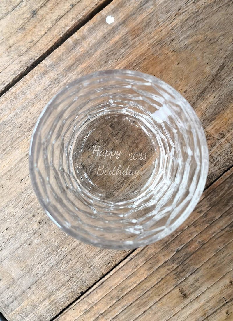 The new honeycomb cup bottom engraved custom-made wine glass gift wooden box business / commemoration / birthday / Christmas gift - Cups - Glass Transparent