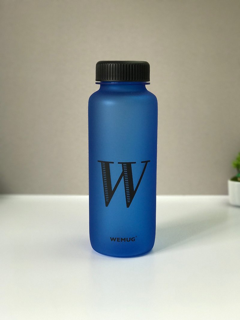 日本暢銷 霧光質感戶外 大容量 隨身水瓶/水壺 - (W字樣藍色款式) - 水壺/水瓶 - 塑膠 藍色