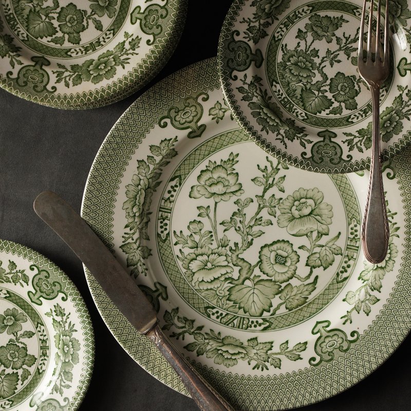 Pastry set from the Indian Tree series made by English Ironstone Tableware - จานและถาด - ดินเผา สีเขียว