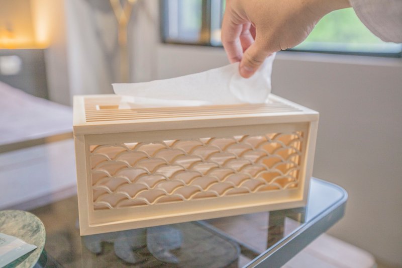 木頭 面紙盒 卡其色 - 平安生活系列 - 海波紋花窗衛生紙盒