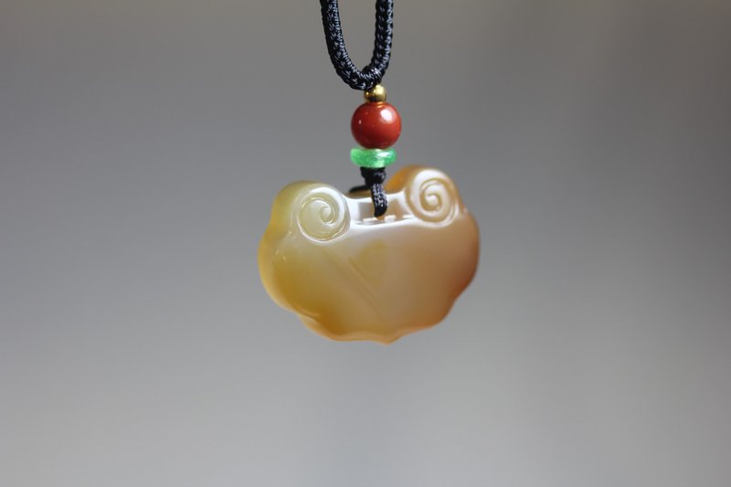 【Ruyi】Natural North Red Agate Pendant | Necklace | Ping An Lock Charm | - สร้อยคอ - หยก สีเหลือง