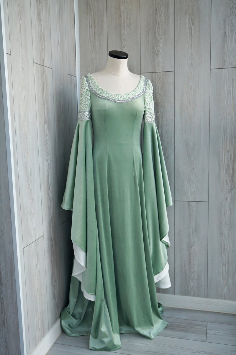 Light green elven dress - Arwen Coronation Cosplay Costume - Made to order - 禮服/小禮服 - 其他材質 綠色