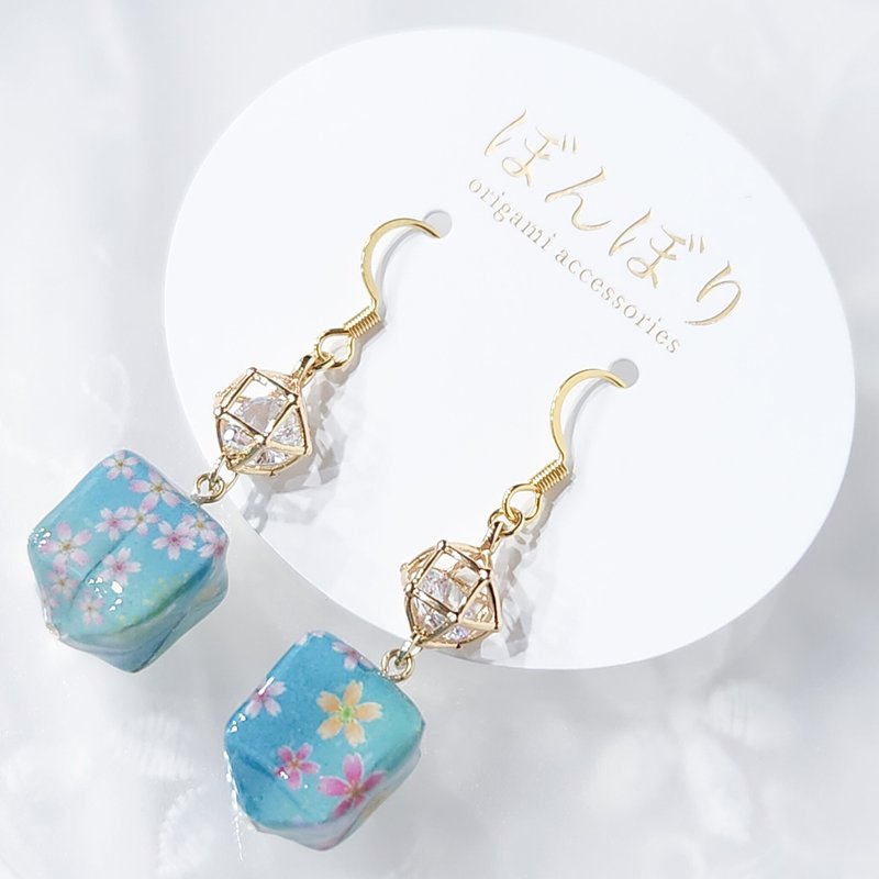 Paper balloon Clip-On earrings Japanese style flower lover pattern cherry blossom origami green - ต่างหู - กระดาษ สีเขียว