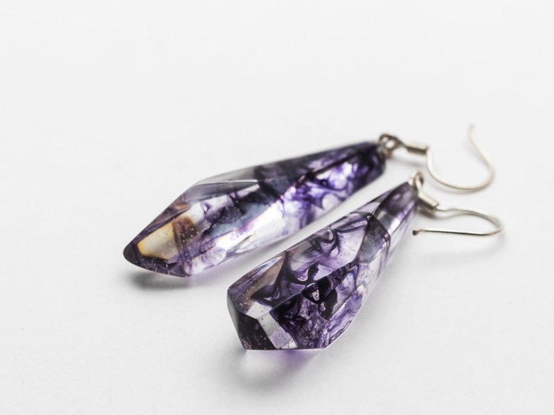 Resin Earrings WIND black purple elegant gift for bithday - ต่างหู - เรซิน สีม่วง
