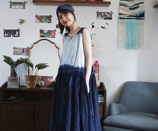 112藍染めワンピース裾巾90センチ
