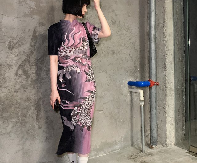 ドラゴン柄のチャイナドレス｜プリーツ - ショップ NUNUYU ワンピース