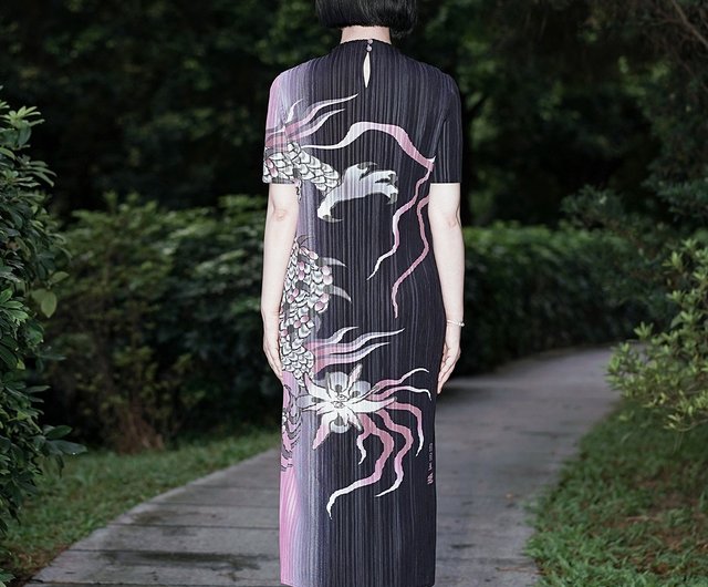 ドラゴン柄のチャイナドレス｜プリーツ - ショップ NUNUYU ワンピース