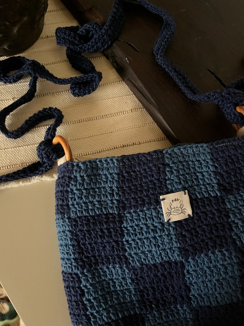 Deep Sea丨Handmade Crochet Bag丨Matcha Green & Off-White - Messenger Bags & Sling Bags - Cotton & Hemp Blue