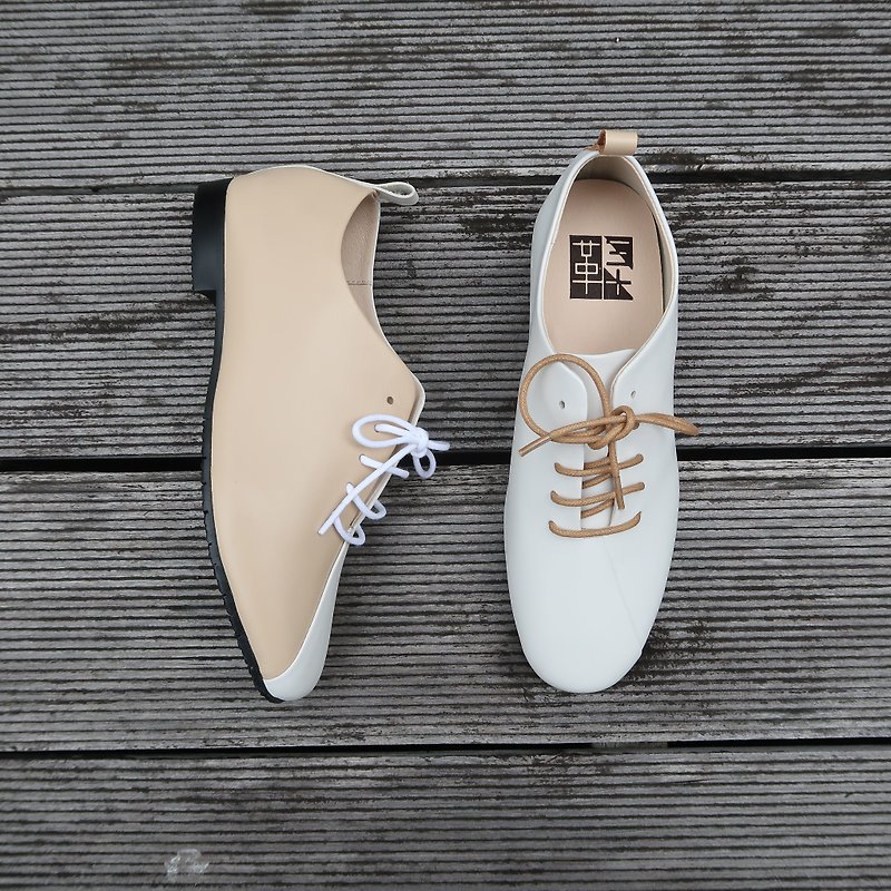 [Light shoe concerto] Waterproof leather light weight contrast color small square last flat strap Oxford casual shoes - รองเท้าลำลองผู้หญิง - หนังแท้ สีนำ้ตาล