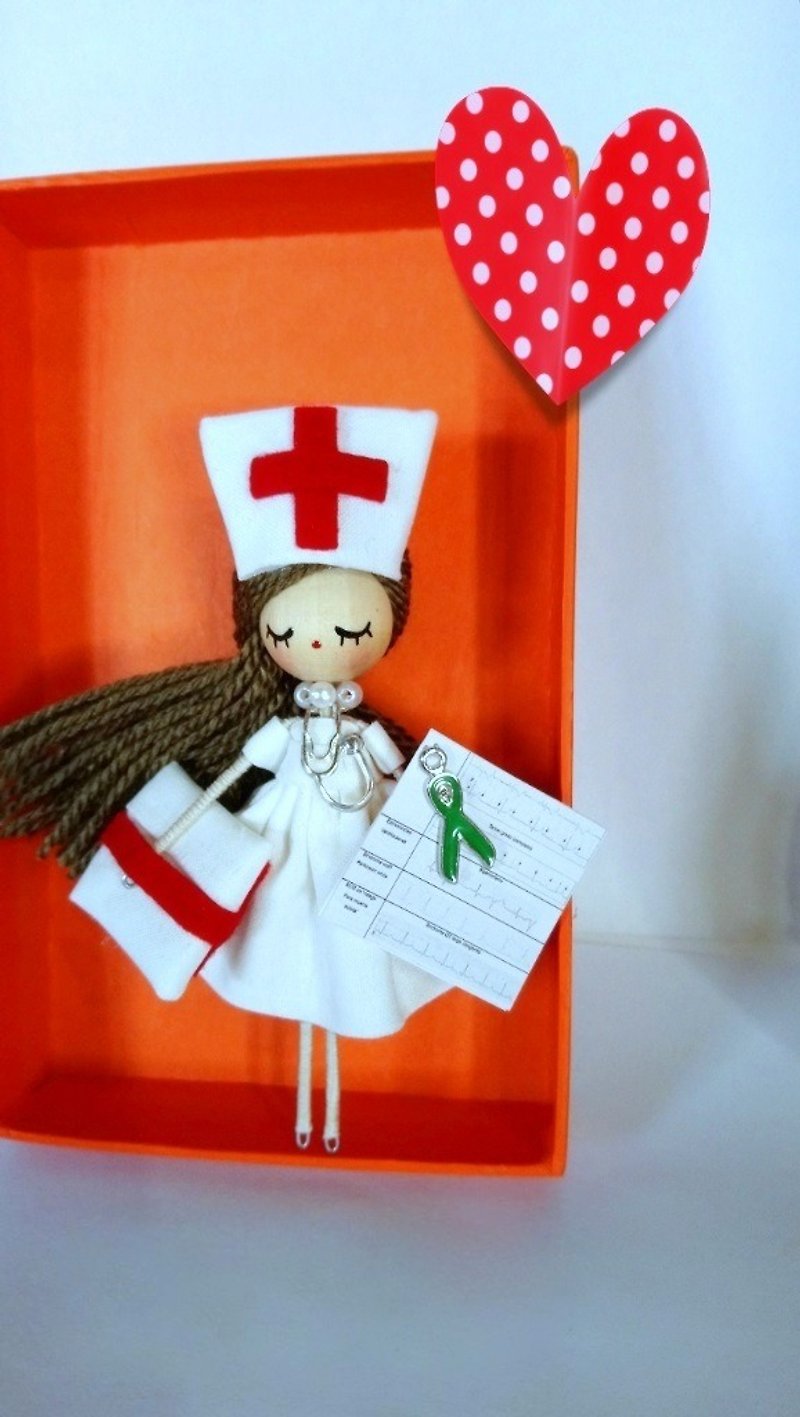 ナースブローチ人形 - ブローチ - 木製 ホワイト