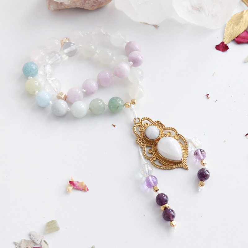 Healing Mala 27 Beads ~ Moonstone - สร้อยข้อมือ - คริสตัล สีใส