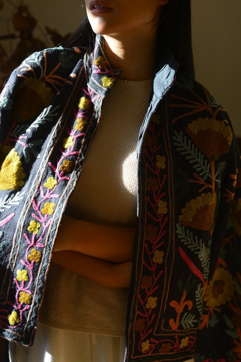 Suzani蘇札尼手工刺繡純棉寬袖外套 - 優雅 - 女大衣/外套 - 棉．麻 多色