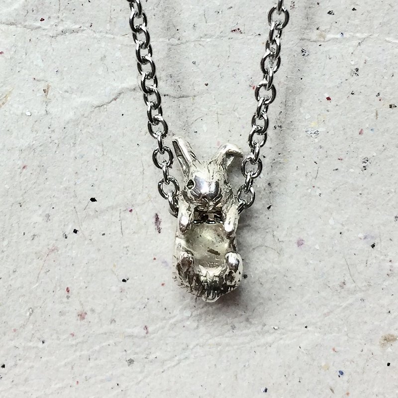 Mini rabbit sterling silver necklace - สร้อยคอ - เงินแท้ สีเงิน